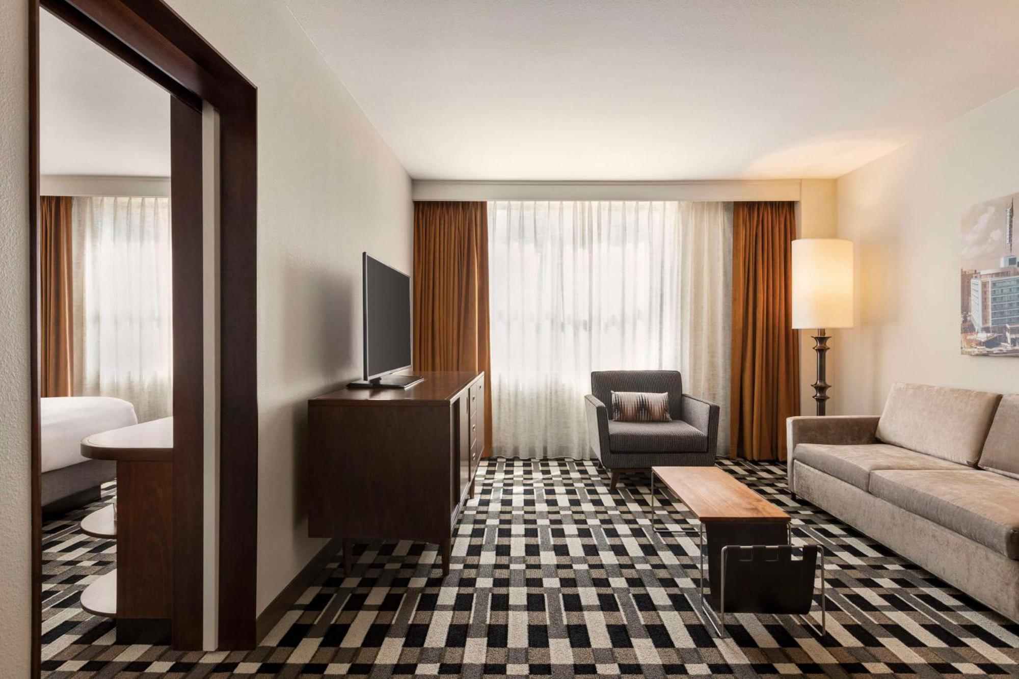 The American Hotel Atlanta Downtown, Tapestry Collection By Hilton Экстерьер фото